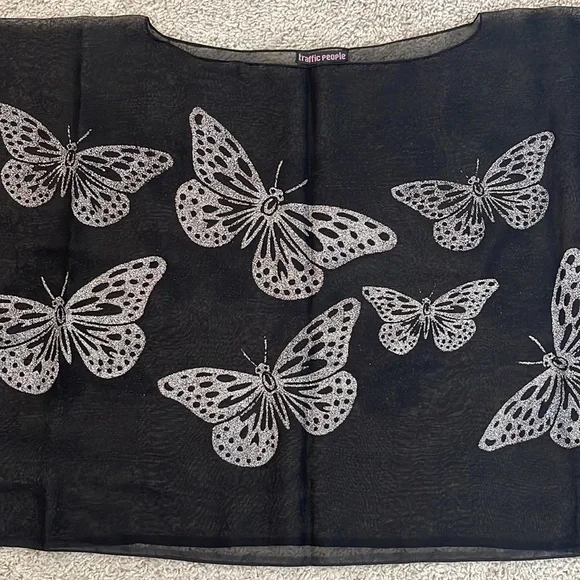 Traffic People Scarf Coverup Cropped Top - Picture 3 of 12